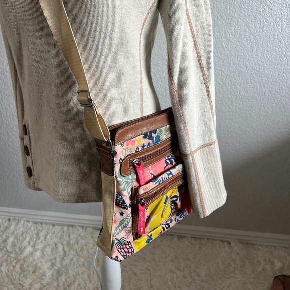 Lily Bloom Colorful Crossbody Bag - Picture 6 of 12